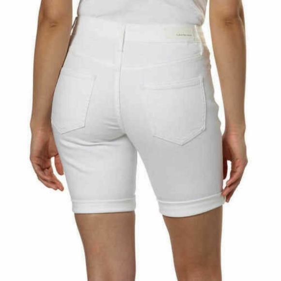 Calvin Klein Ladies' Denim City Shorts 928 White - Picture 3 of 5
